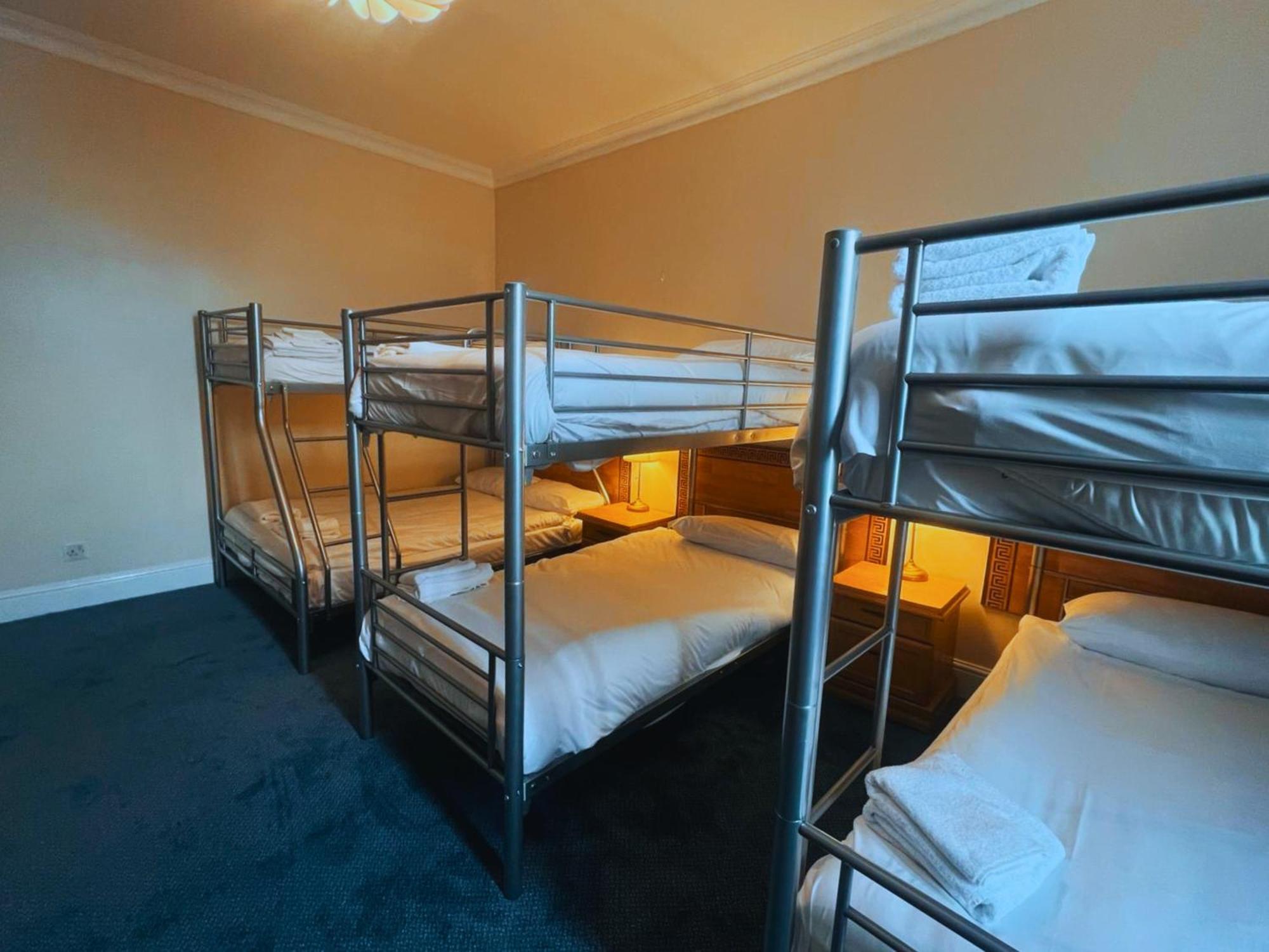 Helen'S Hotel Near Wembley Лондон Екстериор снимка