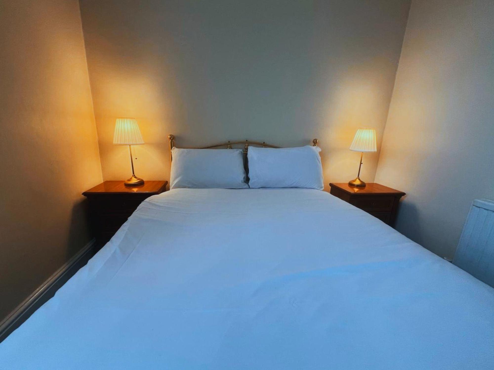 Helen'S Hotel Near Wembley Лондон Екстериор снимка