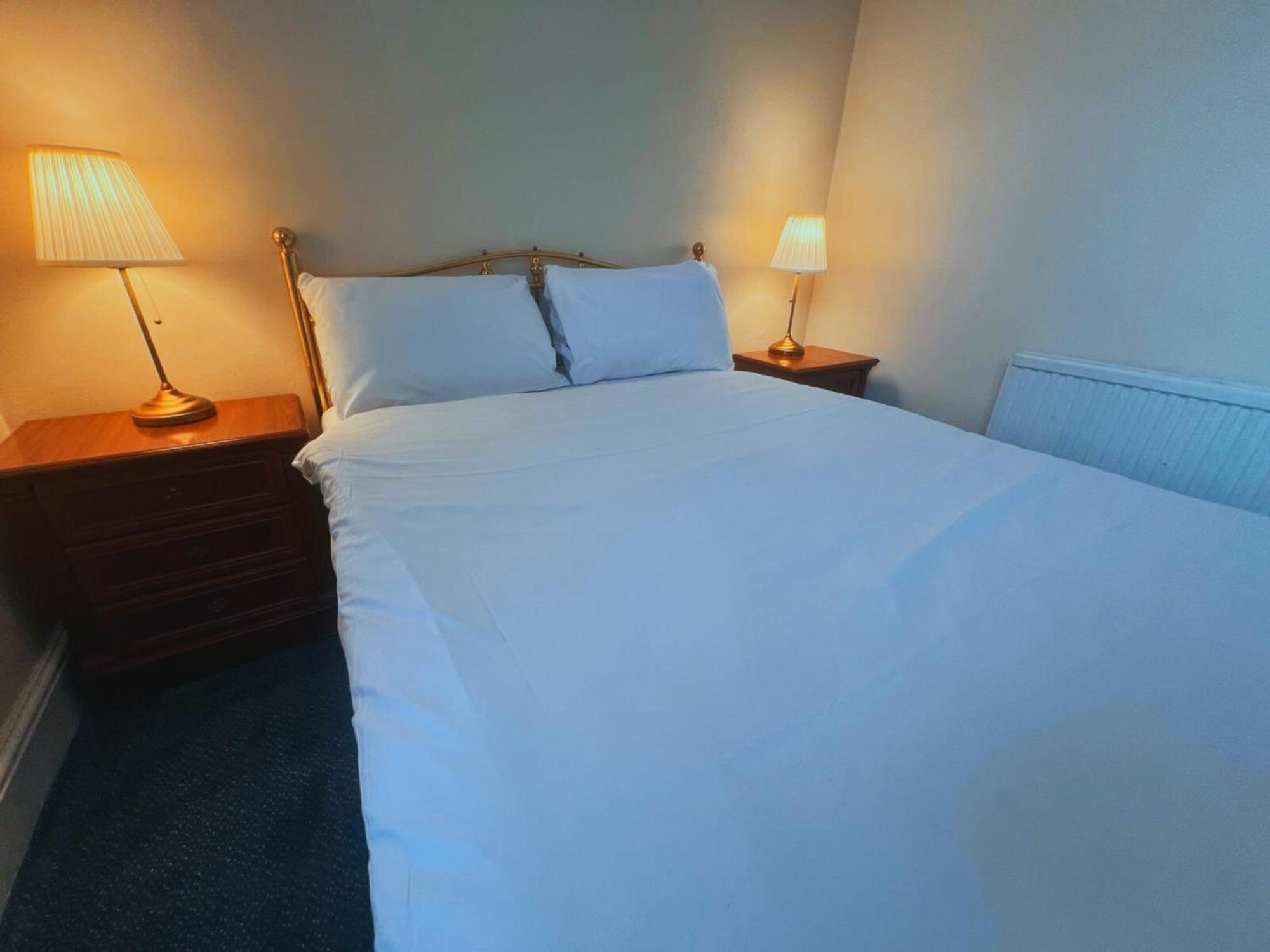 Helen'S Hotel Near Wembley Лондон Екстериор снимка