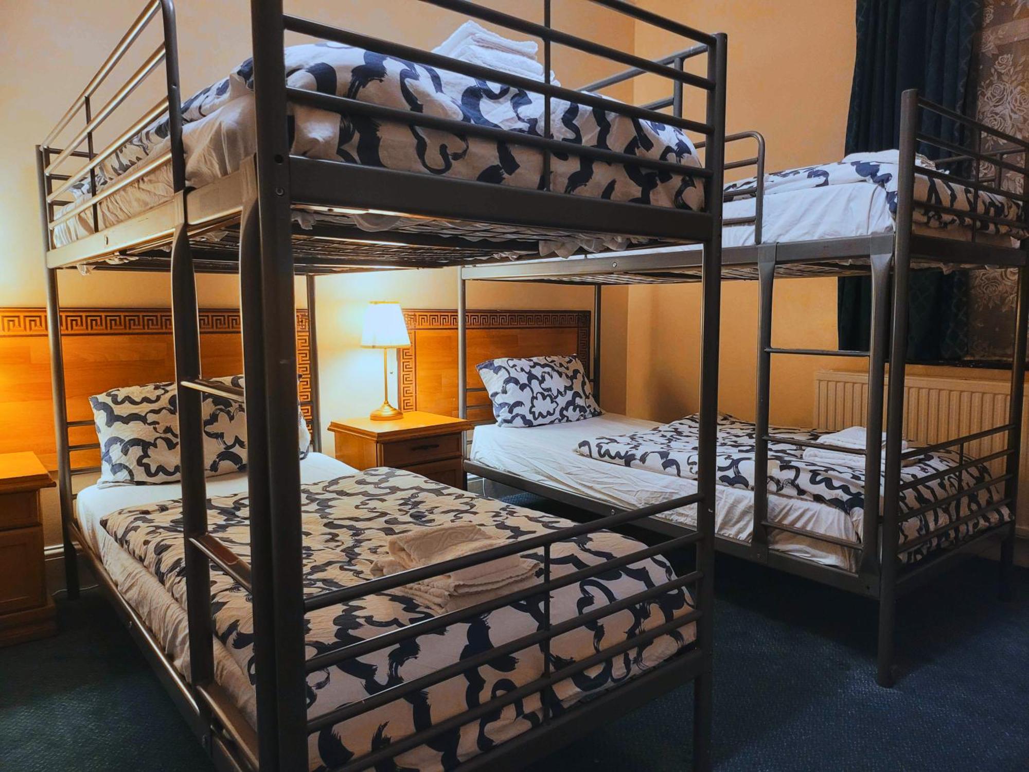 Helen'S Hotel Near Wembley Лондон Екстериор снимка